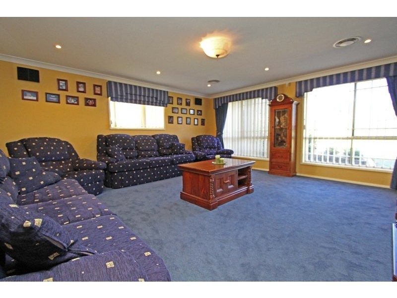 9 Durham Street, Douglas Park NSW 2569