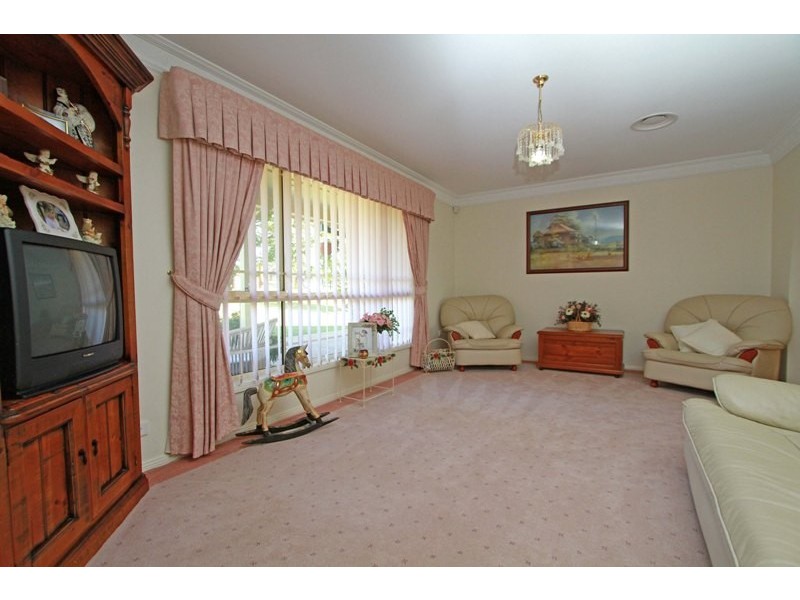 9 Durham Street, Douglas Park NSW 2569
