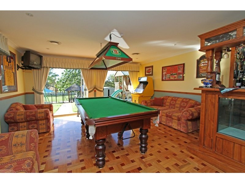 9 Durham Street, Douglas Park NSW 2569