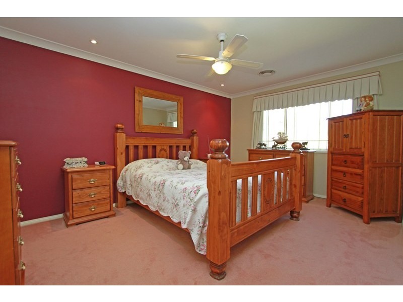 9 Durham Street, Douglas Park NSW 2569