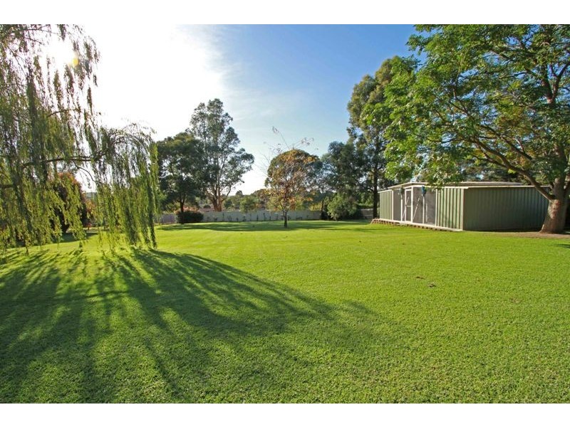9 Durham Street, Douglas Park NSW 2569