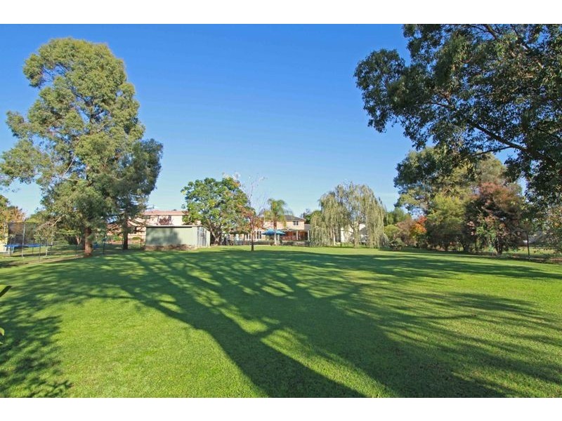 9 Durham Street, Douglas Park NSW 2569