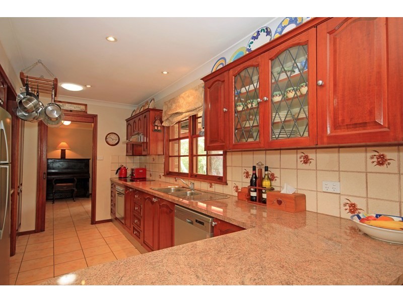 24 Campbell Street, Picton NSW 2571