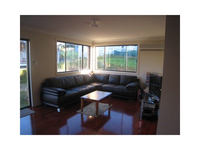 4 Thompson Place, Tahmoor NSW 2573
