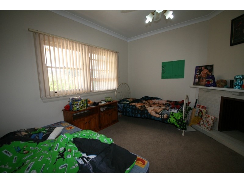 156 Menangle Street, Picton NSW 2571