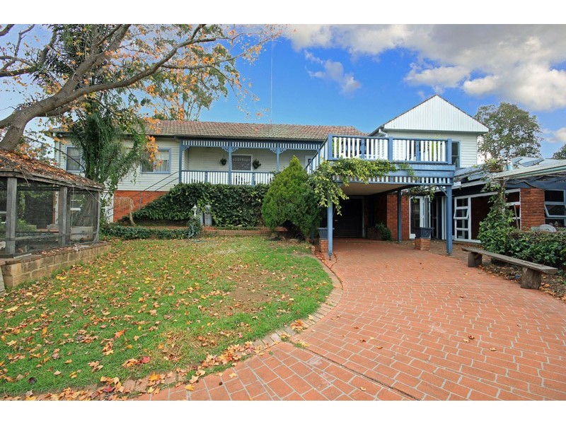 16 Picton Avenue, Picton NSW 2571