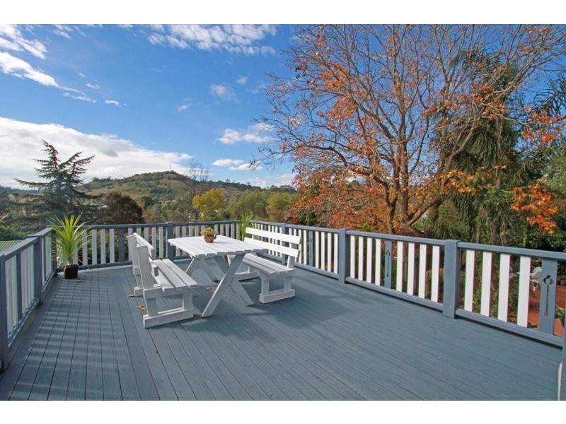 16 Picton Avenue, Picton NSW 2571