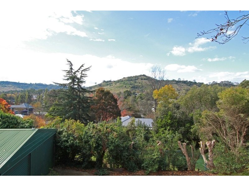 16 Picton Avenue, Picton NSW 2571