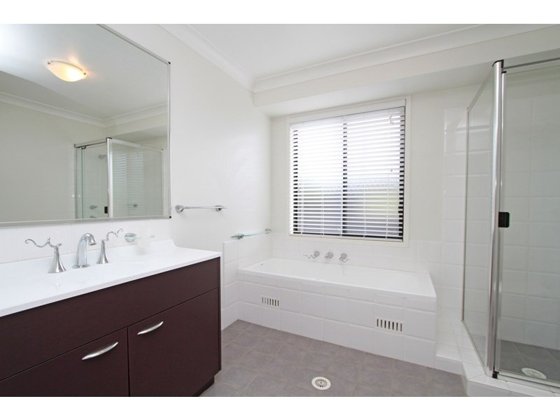 19a Myrtle Creek Avenue, Tahmoor NSW 2573