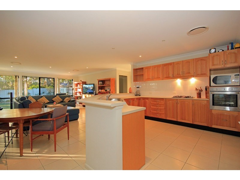 14 Hudson Place, Bargo NSW 2574