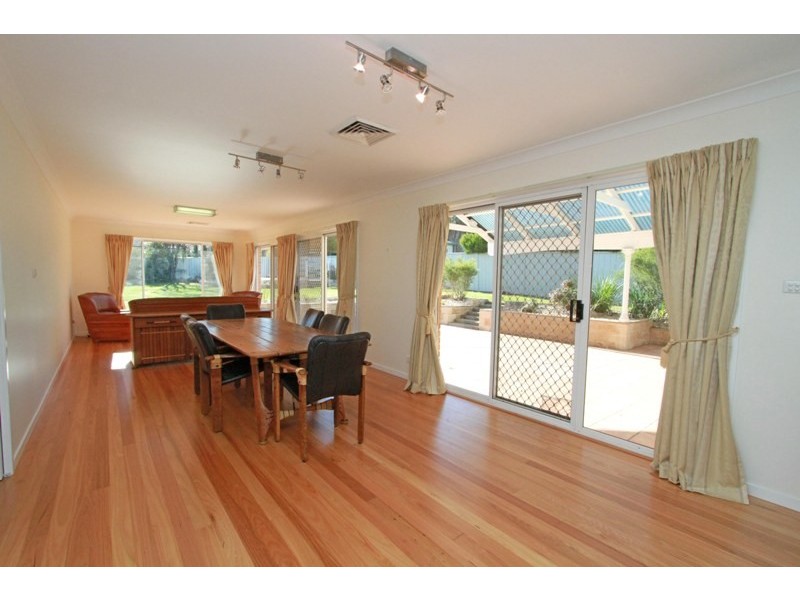 5 Ribbon Gum Place, Picton NSW 2571