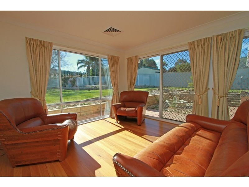 5 Ribbon Gum Place, Picton NSW 2571