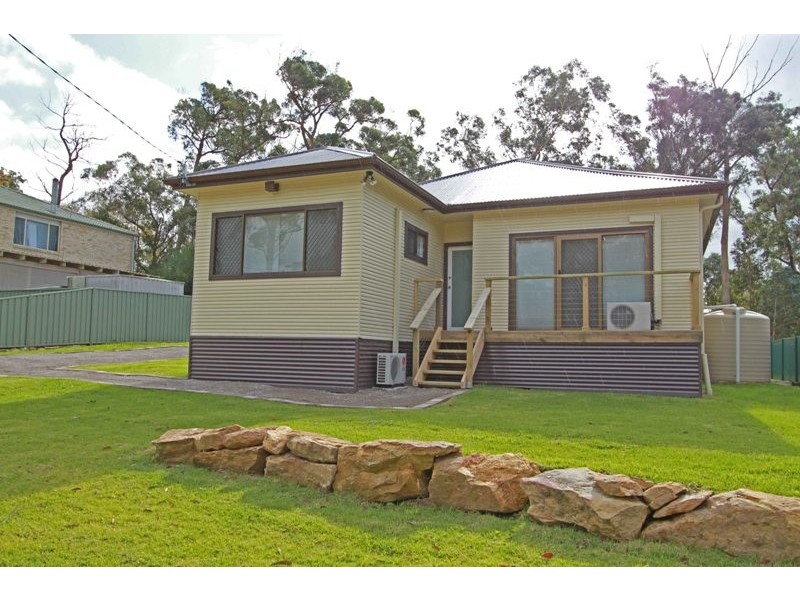 4 Percy Street, Hill Top NSW 2575