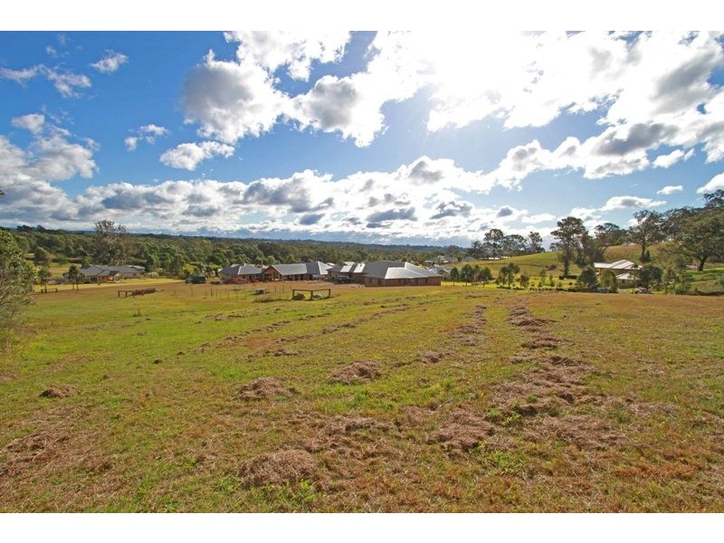 10 Carramar Close, Picton NSW 2571