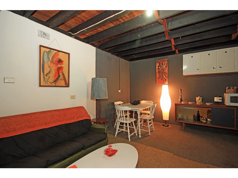 16 Picton Avenue, Picton NSW 2571