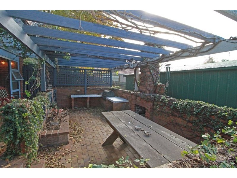 16 Picton Avenue, Picton NSW 2571