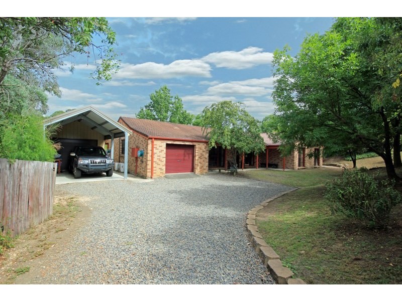 24 Campbell Street, Picton NSW 2571