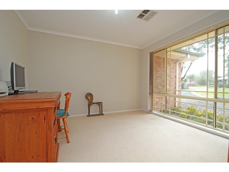 47 Dredge Avenue, Douglas Park NSW 2569