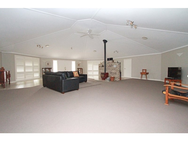 1 Weeta Street, Picton NSW 2571