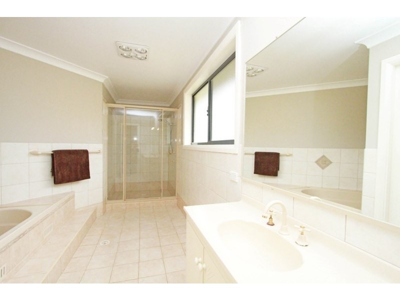 1 Weeta Street, Picton NSW 2571