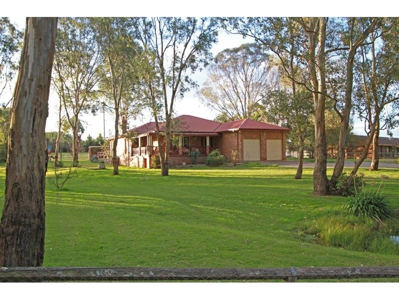 15 Kent Road, Picton NSW 2571