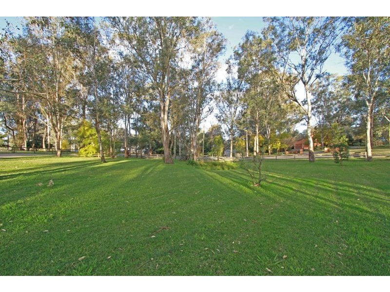 15 Kent Road, Picton NSW 2571