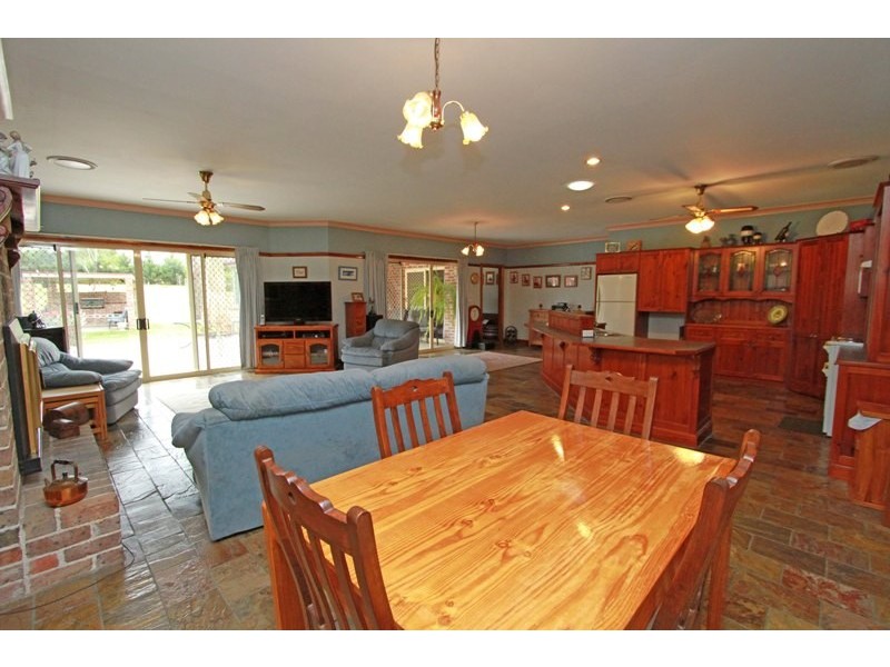 15 Kent Road, Picton NSW 2571