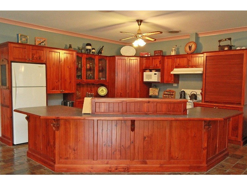 15 Kent Road, Picton NSW 2571