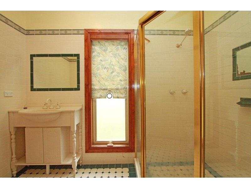 15 Kent Road, Picton NSW 2571