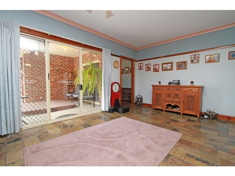 15 Kent Road, Picton NSW 2571