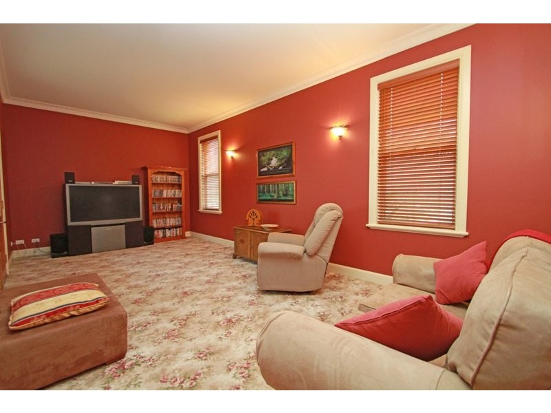 3 Amy Street, Balmoral Village NSW 2571