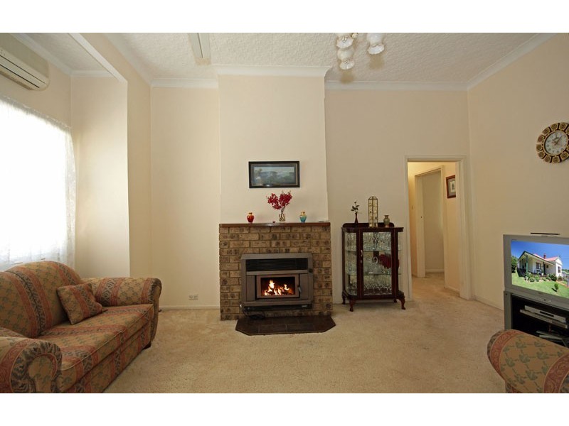 249 Argyle Street, Picton NSW 2571