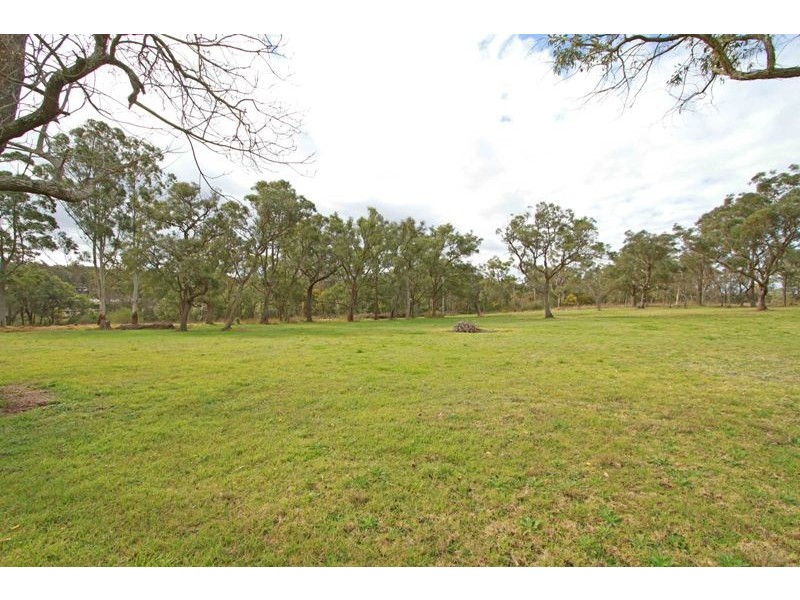 205 Oaks Road, Thirlmere NSW 2572