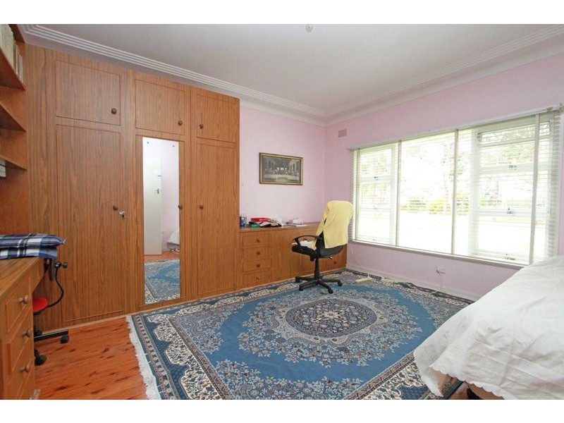 205 Oaks Road, Thirlmere NSW 2572