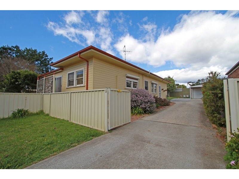 5B Huen Place, Tahmoor NSW 2573