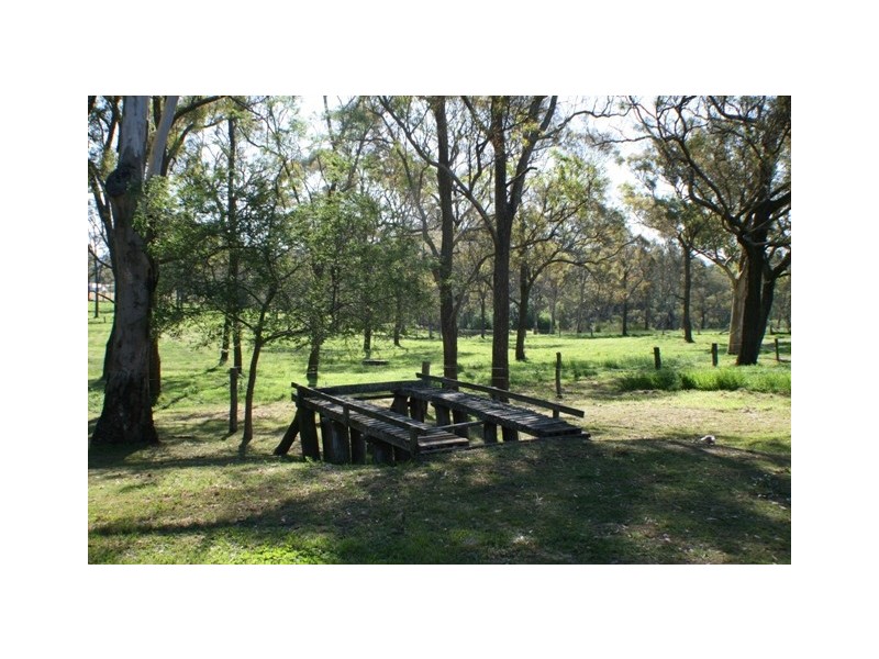 95 Burns Road, Thirlmere NSW 2572