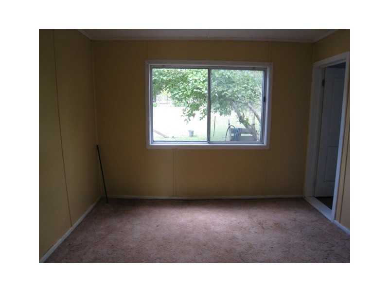 70 Station Street, Thirlmere NSW 2572