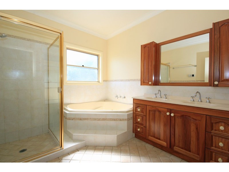 118 Lawson Road, Pheasants Nest NSW 2574