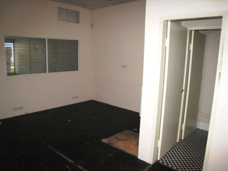 Shop 2/149 Argyle Street, Picton NSW 2571