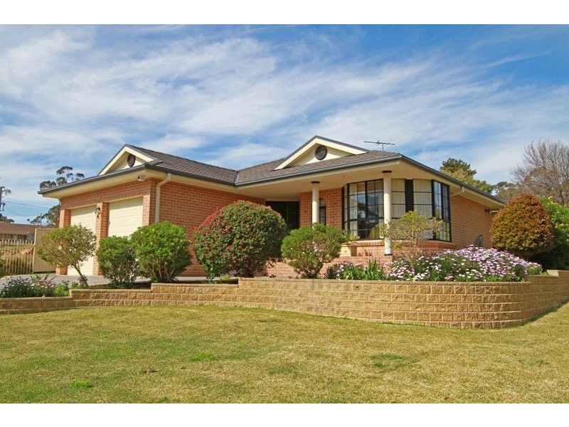 19 Pearce Street, Hill Top NSW 2575