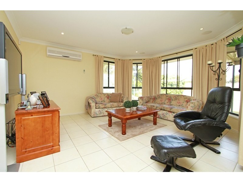 19 Pearce Street, Hill Top NSW 2575