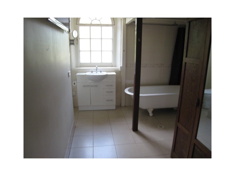 385A Argyle Street, Picton NSW 2571