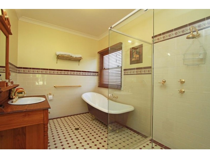 3 The Vines, Picton NSW 2571