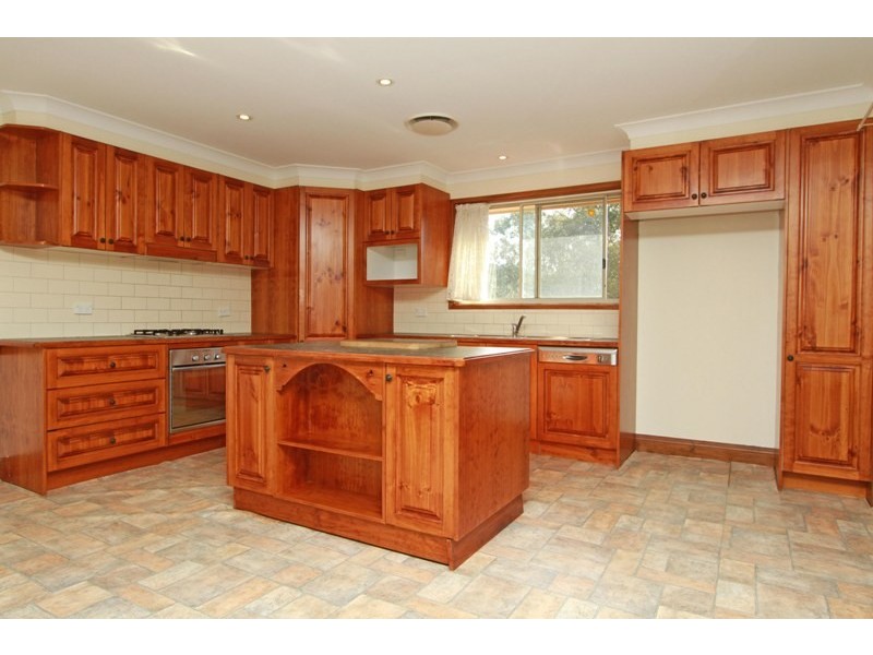 5 Wherritt Close, Picton NSW 2571