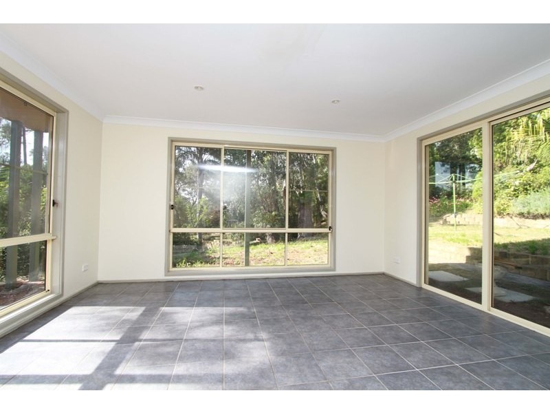 5 Wherritt Close, Picton NSW 2571