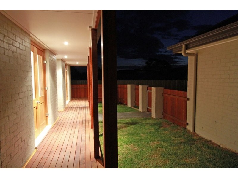 2/30 Wild Street, Picton NSW 2571