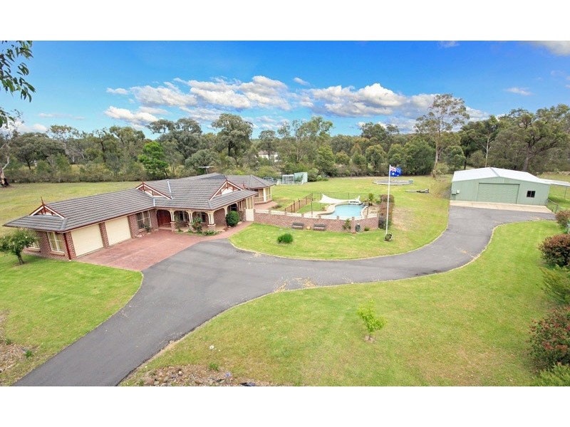 205 Nightingale Road, Pheasants Nest NSW 2574