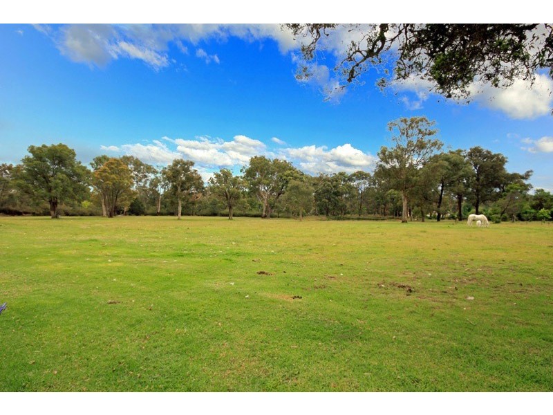 205 Nightingale Road, Pheasants Nest NSW 2574