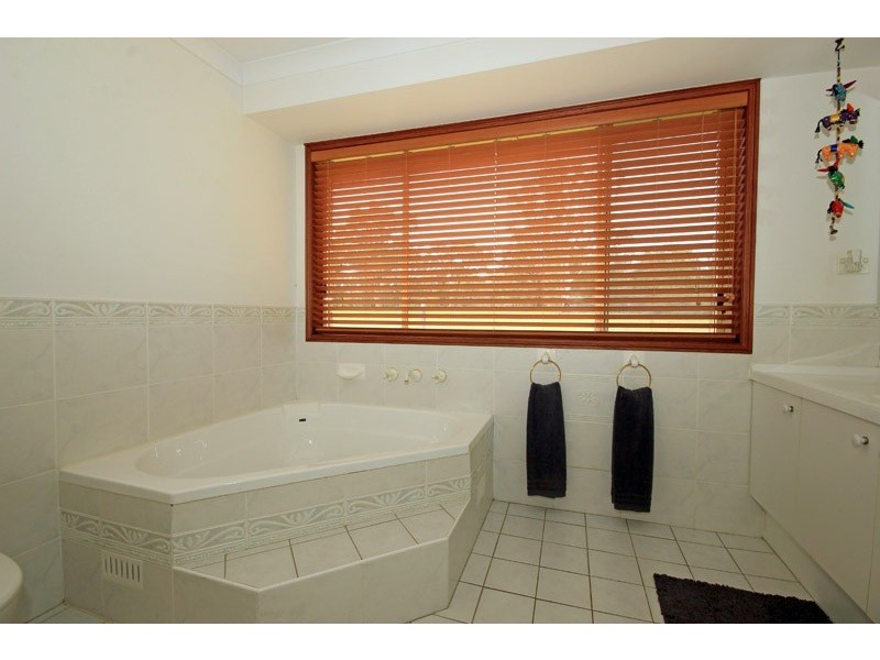 205 Nightingale Road, Pheasants Nest NSW 2574