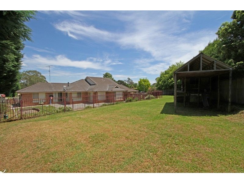 11 Windsor Place, Bargo NSW 2574